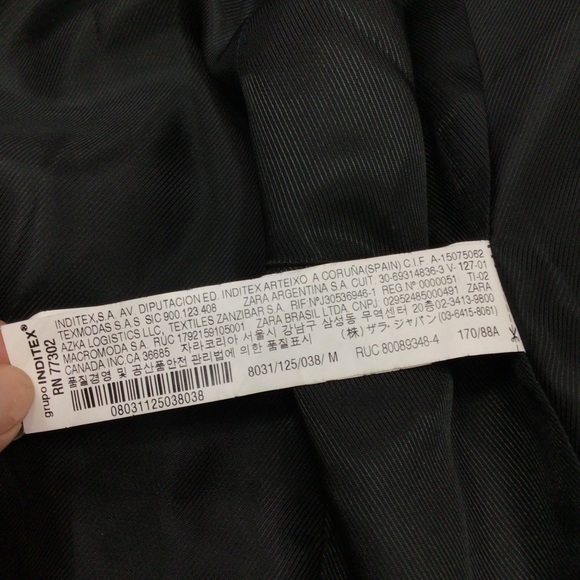 Zara Basic Snakeskin Snake Print Repitile Blazer Open Front Shoulder Pads M. 
I - Picture 8 of 8